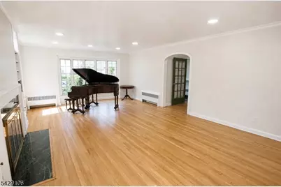 946 50 Park Ave, Elizabeth, NJ 07208 - Photo 7