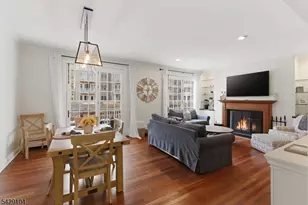 26 Half Moon Isle, Jersey City, NJ 07305 - Photo 9