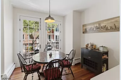 26 Half Moon Isle, Jersey City, NJ 07305 - Photo 5
