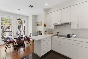 26 Half Moon Isle, Jersey City, NJ 07305 - Photo 7