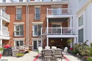 26 Half Moon Isle, Jersey City, NJ 07305 - Photo 31