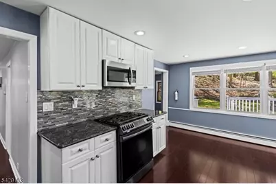 15 Mohican Ave, Roxbury Township, NJ 07850 - Photo 5