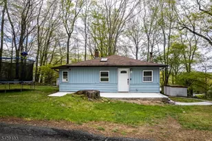 15 Mohican Ave, Roxbury Township, NJ 07850 - Photo 1