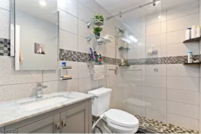 398 Hoover Ave #185, Bloomfield Twp., NJ 07003 - Photo 13