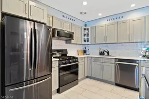 398 Hoover Ave, Bloomfield Twp., NJ 07003 - Photo 9