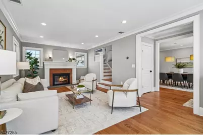 8 Newman Ave, Verona, NJ 07044 - Photo 7