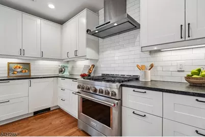 8 Newman Ave, Verona, NJ 07044 - Photo 17
