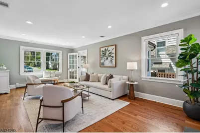8 Newman Ave, Verona, NJ 07044 - Photo 5