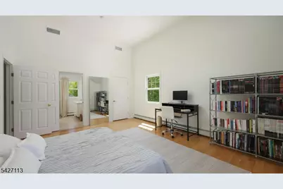 221 Ayliffe Ave, Westfield, NJ 07090 - Photo 25