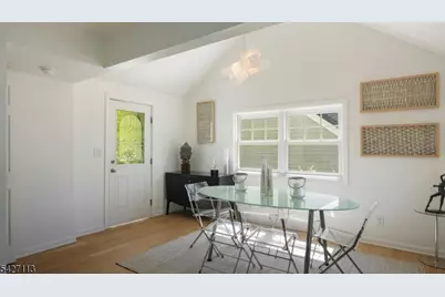 221 Ayliffe Ave, Westfield, NJ 07090 - Photo 9