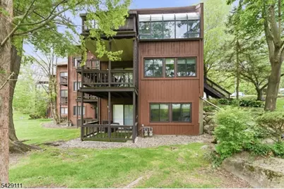 2 Falkenstein Dr #10, Vernon, NJ 07462 - Photo 31