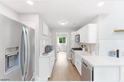 2 Falkenstein Dr #10, Vernon, NJ 07462 - Photo 13