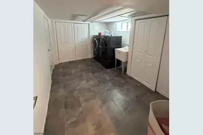 835 Dixie Ln, Plainfield, NJ 07062 - Photo 15
