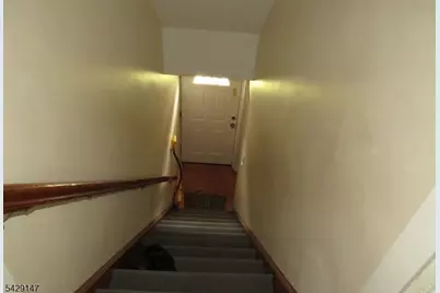 838 Paulison Ave #2nd, Clifton, NJ 07011 - Photo 3