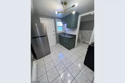 35 Coit St #3, Irvington, NJ 07111 - Photo 1