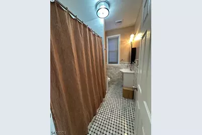 282 Weequahic Ave, Newark, NJ 07112 - Photo 9