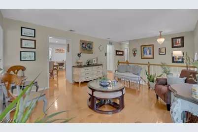 942 Liberty St, Belvidere, NJ 07823 - Photo 13
