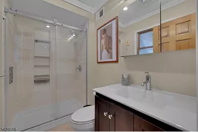 942 Liberty St, Belvidere, NJ 07823 - Photo 31