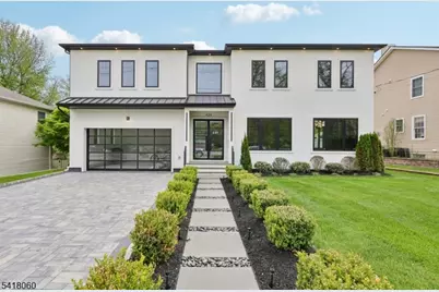 424 E Ridgewood Ave, Paramus, NJ 07652 - Photo 1