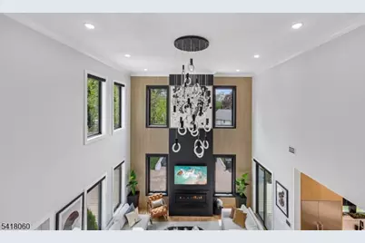 424 E Ridgewood Ave, Paramus, NJ 07652 - Photo 23
