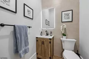424 E Ridgewood Ave, Paramus, NJ 07652 - Photo 21