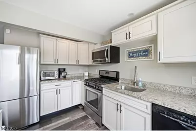 51 Goldfinch Ln, West Milford, NJ 07421 - Photo 9