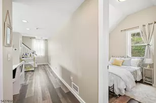 51 Goldfinch Ln, West Milford, NJ 07421 - Photo 5