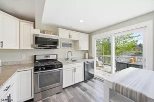 51 Goldfinch Ln, West Milford, NJ 07421 - Photo 23