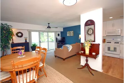 8 Henley Dr, Franklin Township, NJ 08873 - Photo 5