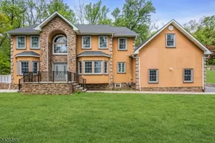 1121 N Washington Ave, Green Brook Township, NJ 08812 - Photo 1