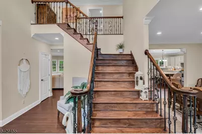1121 N Washington Ave, Green Brook Township, NJ 08812 - Photo 5
