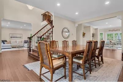 1121 N Washington Ave, Green Brook Township, NJ 08812 - Photo 9