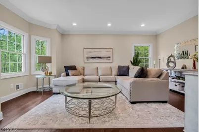 1121 N Washington Ave, Green Brook Township, NJ 08812 - Photo 7
