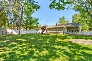 2 Francisco Ave, Little Falls Township, NJ 07424 - Photo 25