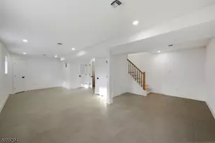 8 Lionel St, Clark Township, NJ 07066 - Photo 41