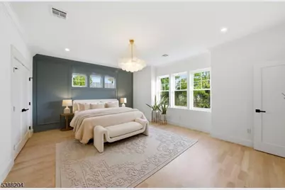 8 Lionel St, Clark Township, NJ 07066 - Photo 25