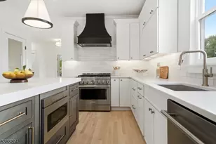 8 Lionel St, Clark Township, NJ 07066 - Photo 17