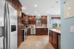 11 Barbara Dr, Clifton, NJ 07013 - Photo 9