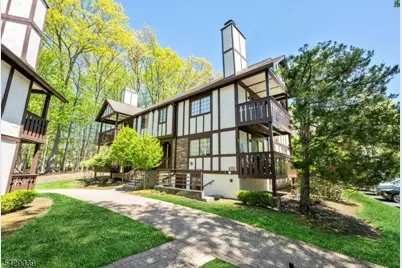 3202 Stowe Ln, Mahwah, NJ 07430 - Photo 3