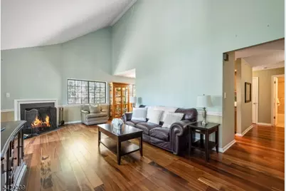 3202 Stowe Ln, Mahwah, NJ 07430 - Photo 5