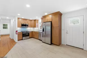 31 Lakeview Rd, Sparta Township, NJ 07871 - Photo 7