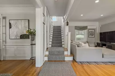 231 Watchung Ave, Montclair, NJ 07043 - Photo 5