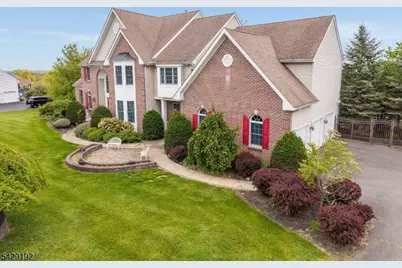 3 Kentview Ct, Raritan Township, NJ 08822 - Photo 1