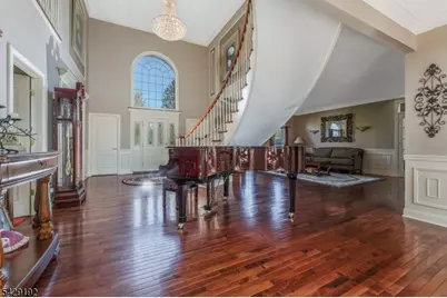 3 Kentview Ct, Raritan Township, NJ 08822 - Photo 5