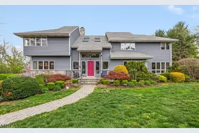 4 Chadwick Ct, Denville, NJ 07834 - Photo 1