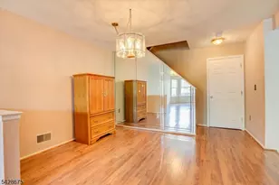 11 Letts Ct, Sayreville, NJ 08872 - Photo 9