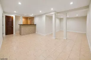 17 Stafford Rd, Parsippany, NJ 07054 - Photo 31