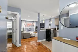 826 W Grand St, Elizabeth, NJ 07202 - Photo 3