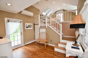 16 Pequot Trail, Jefferson Township, NJ 07438 - Photo 9