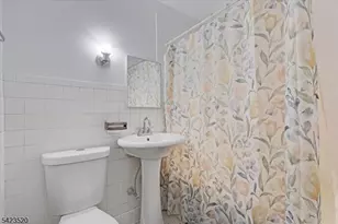 253 Midland Ave, East Orange, NJ 07017 - Photo 15